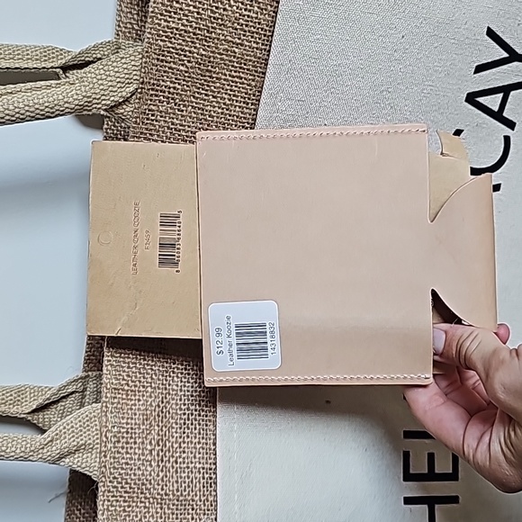 Hello Vacay Beach Bag and NWT Hello Weekend Leather Coozie - Picture 5 of 10